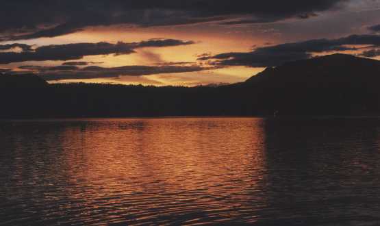 faaker.jpg (16519 bytes)