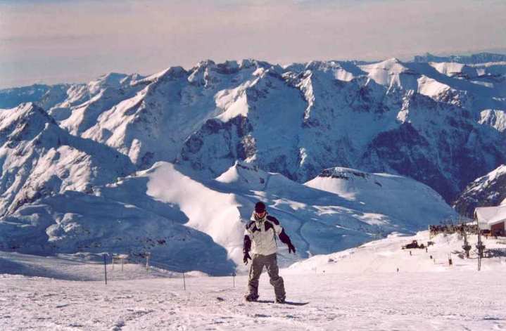 lesdeuxalps.jpg (86307 bytes)